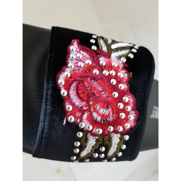 Rose Slider Sandals-B - Picture 6 of 7